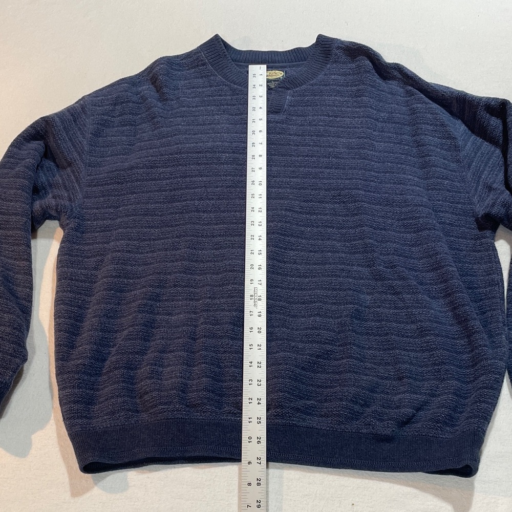 Tommy Bahama Navy Crewneck Sweater Classic Knit Design Relaxed Fit XL - Picture 7 of 12